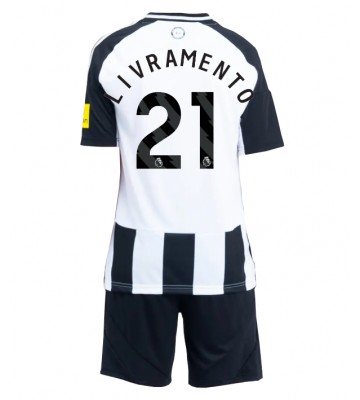 Newcastle United Tino Livramento #21 Hemmakläder Barn 2024-25 Kortärmad (+ Korta byxor)